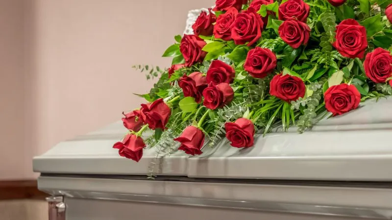 Usługi oferowane przez profesjonalny zakład pogrzebowy są różnorodne
