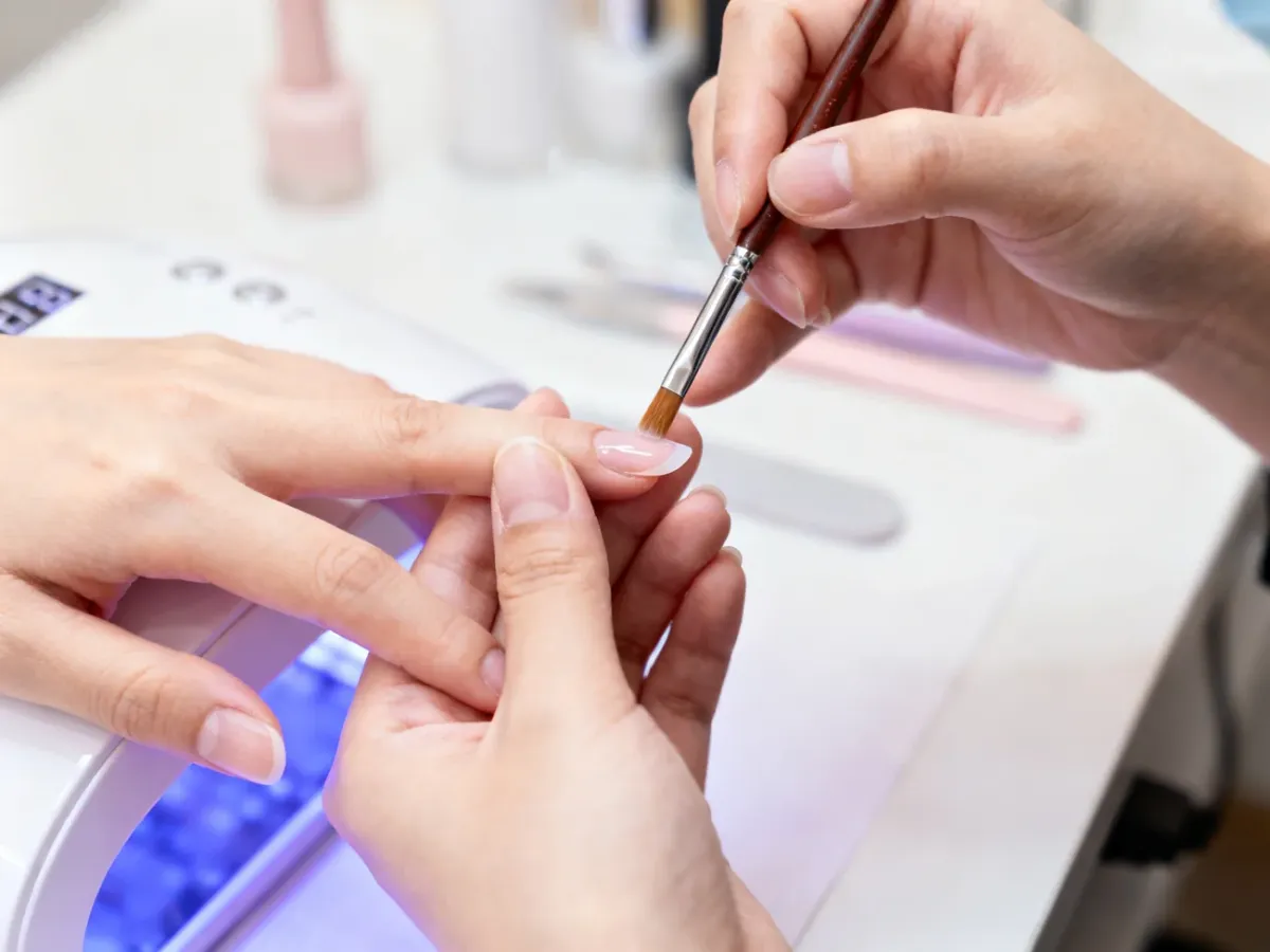 Modelowanie żelu i krzywej C na naturalnym paznokciu